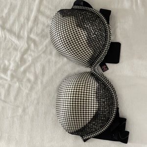 New without tag VS 38C houndstooth bra